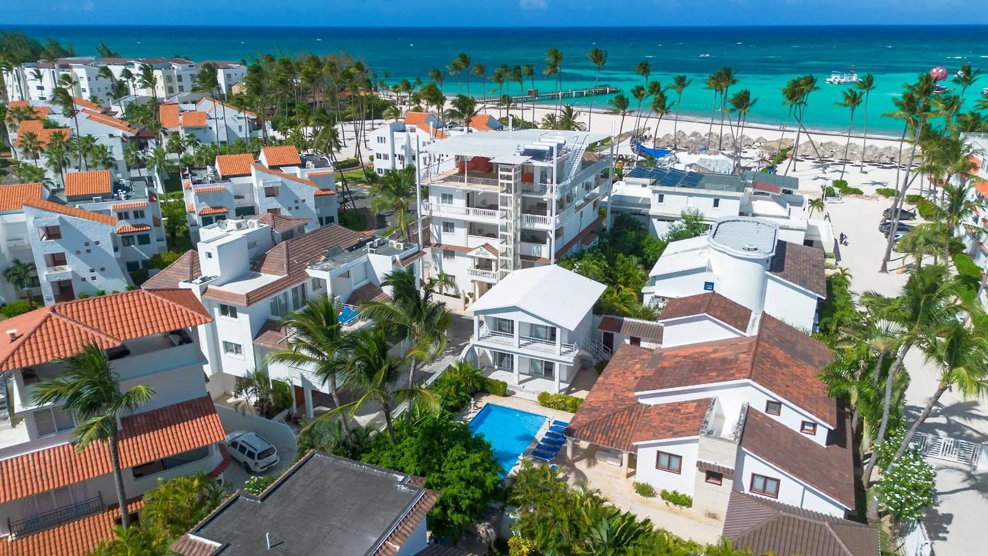 Huge 8-Bedroom Beach Villa With Private Pool - Los Corales Villas Punta Cana Dominikánská republika