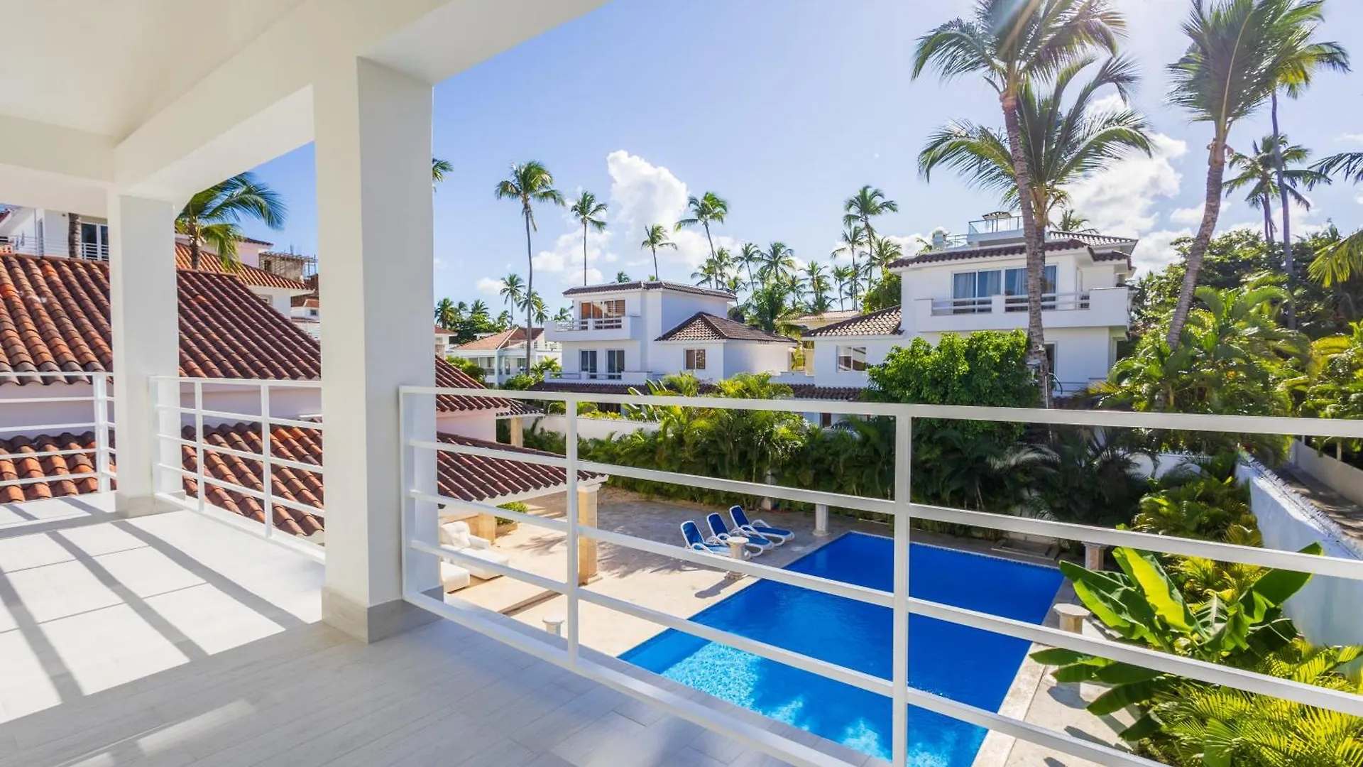 Huge 8-Bedroom Beach Villa With Private Pool - Los Corales Villas 푼타 카나 0*,  도미니카 공화국