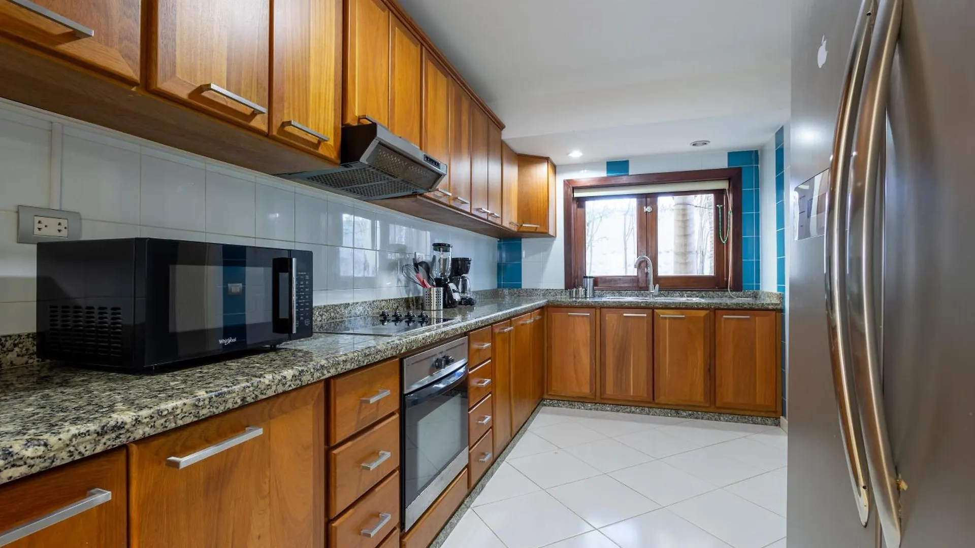 Huge 8-Bedroom Beach Villa With Private Pool - Los Corales Villas 푼타 카나