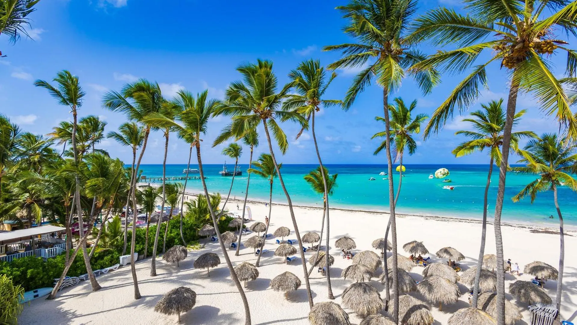Huge 8-Bedroom Beach Villa With Private Pool - Los Corales Villas 푼타 카나